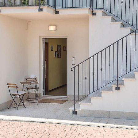 A11 - Varano, Delizioso Trilocale Con Giardino Ancona Exterior foto